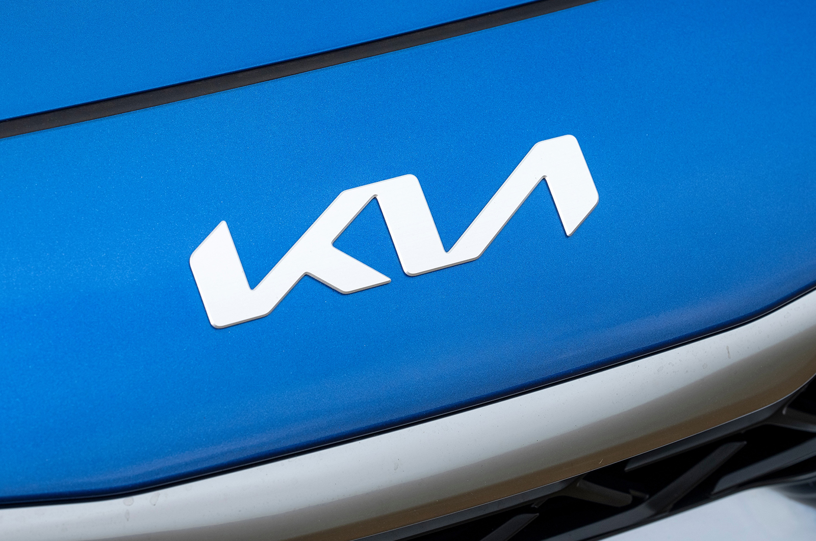 Kia XCeed badge