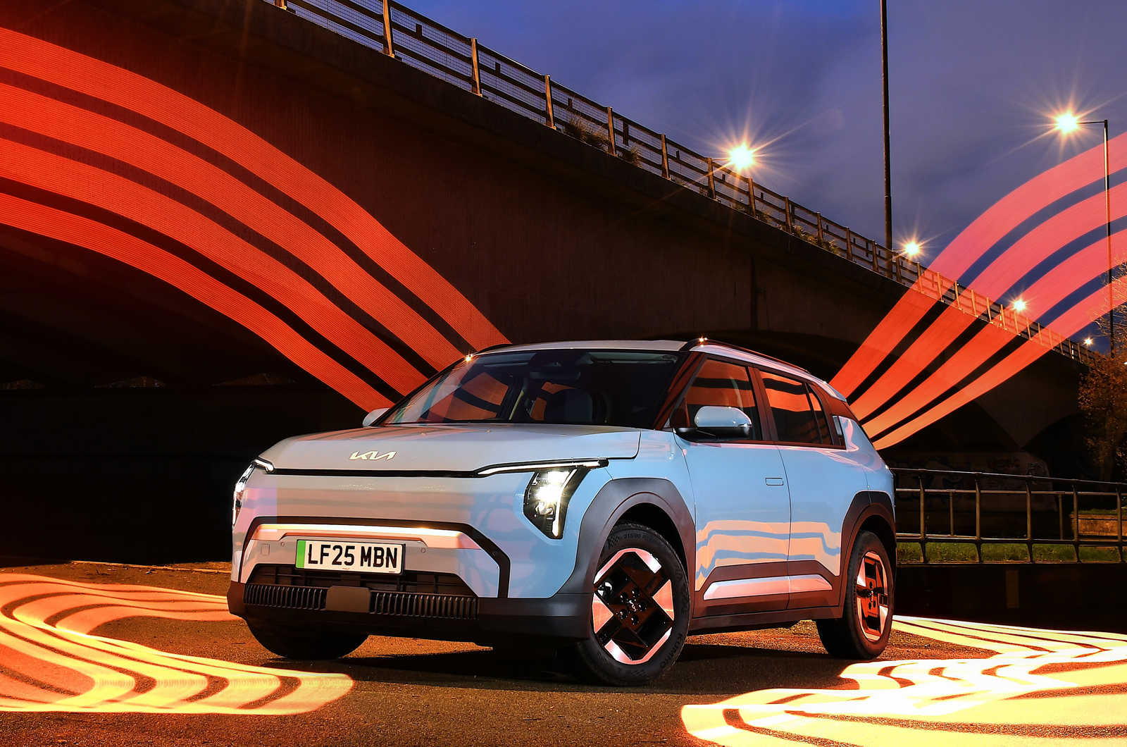 Kia EV3 front side static
