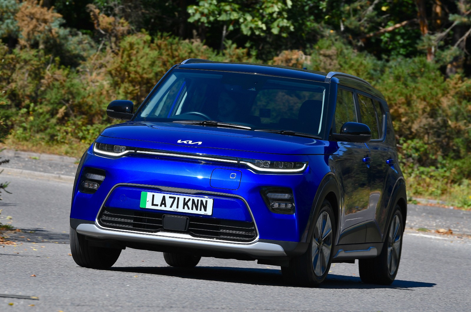 Kia Soul EV front cornering