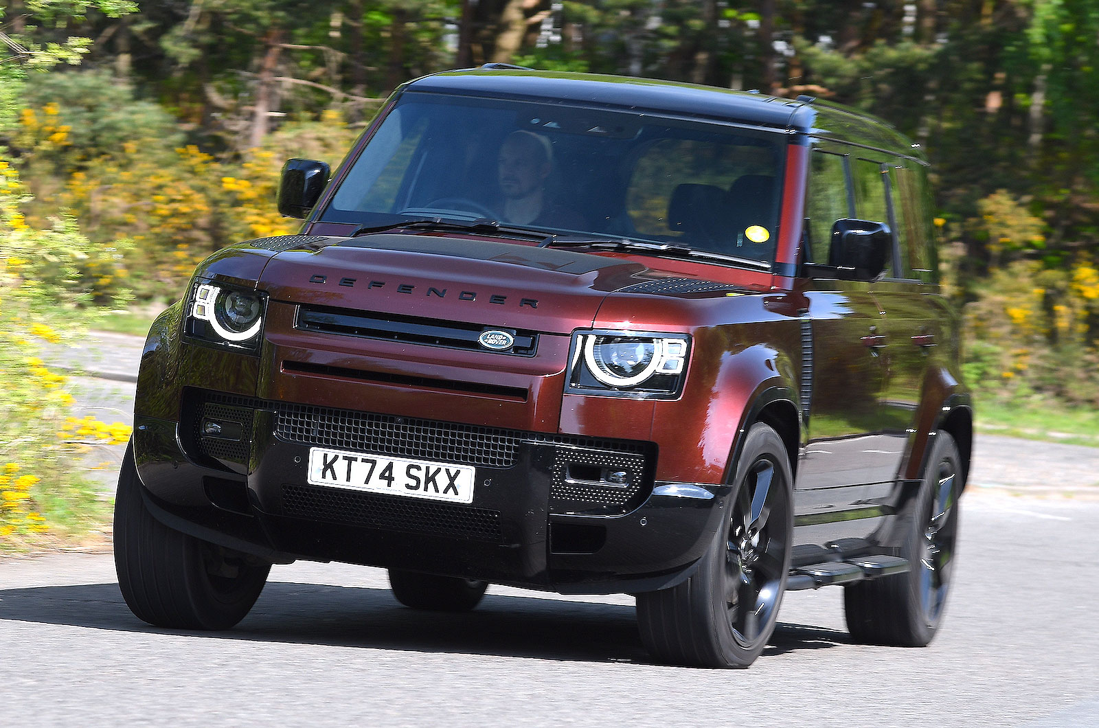 Land Rover Defender 110 front cornering