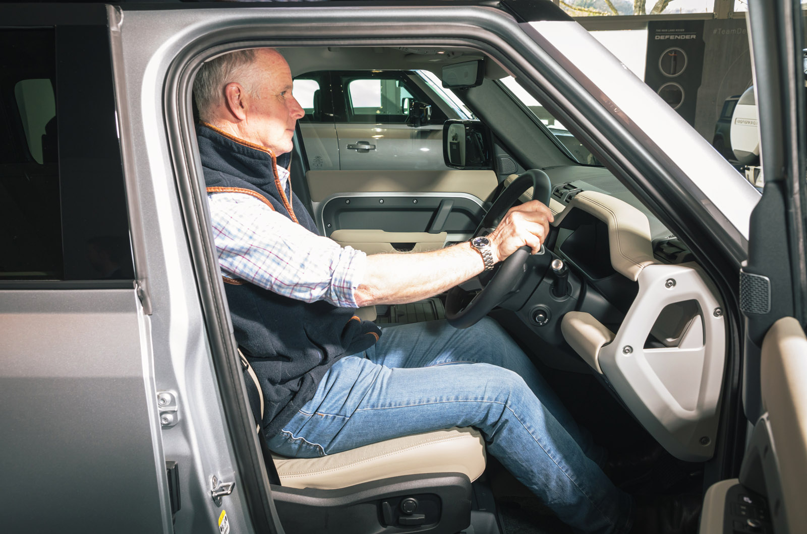 Land Rover Defender reader test team - Ross Pushman