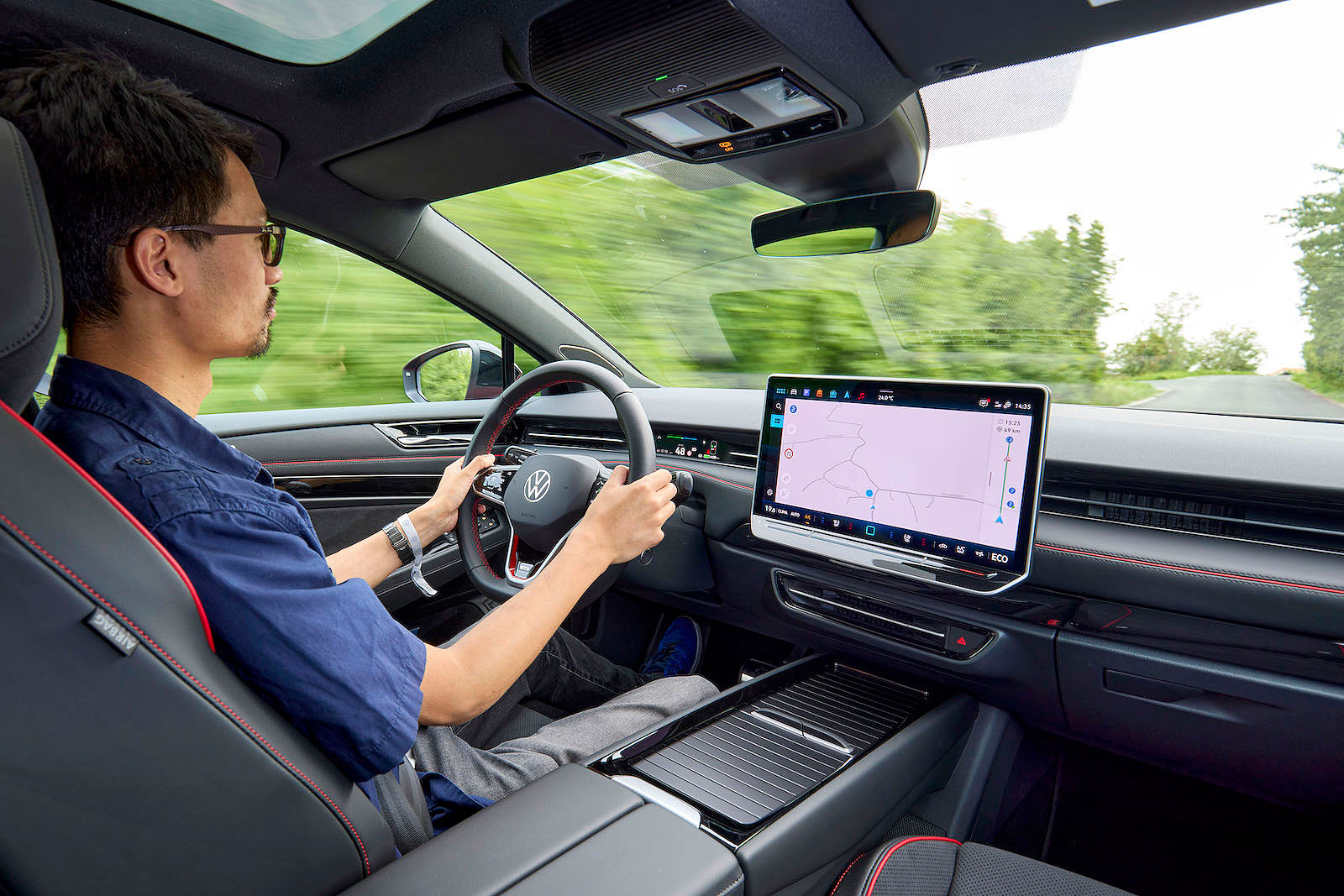 Lawrence Cheung driving VW ID 7 Tourer GTX