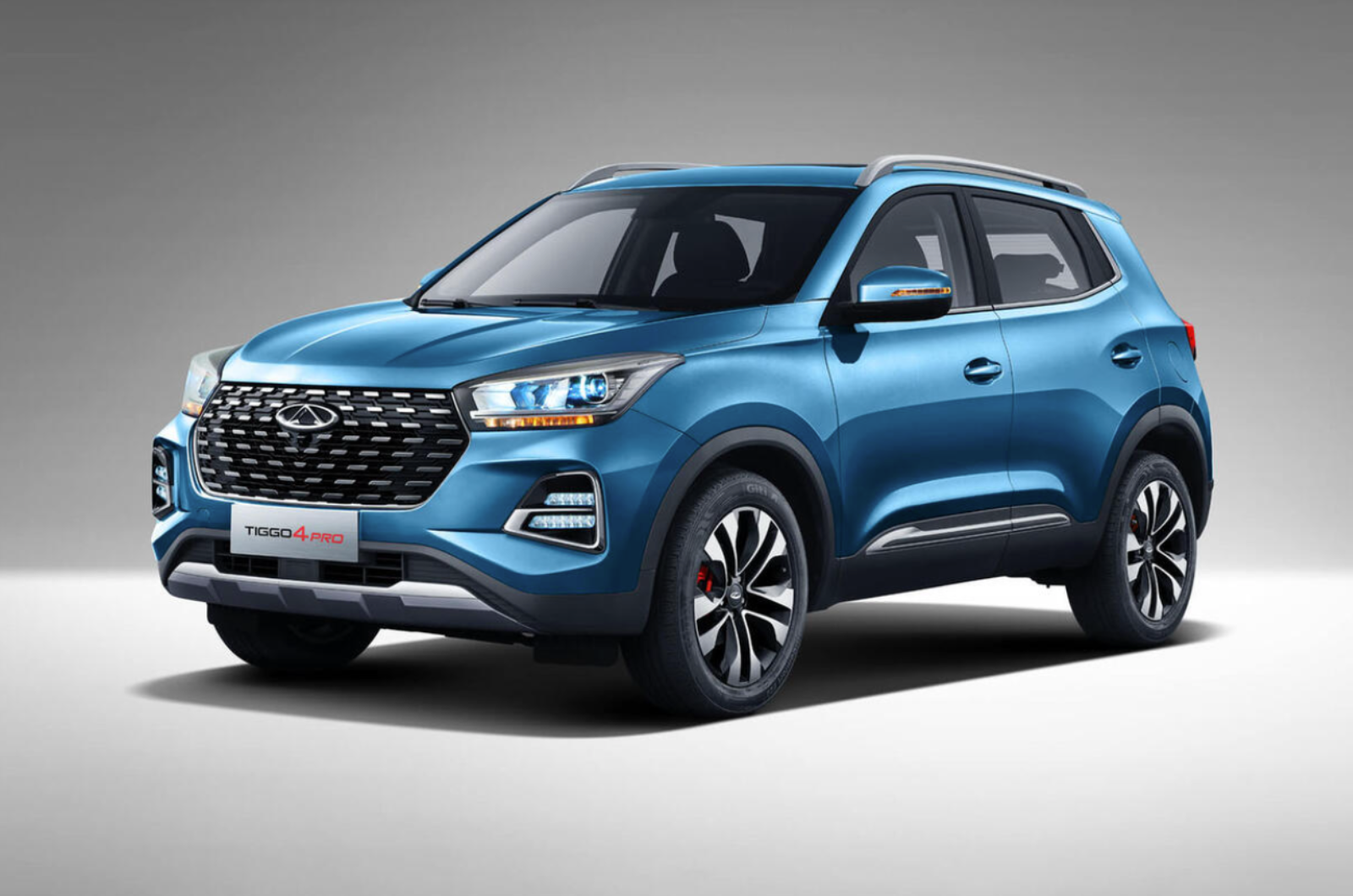 A blue Lepas 4 Pro compact SUV