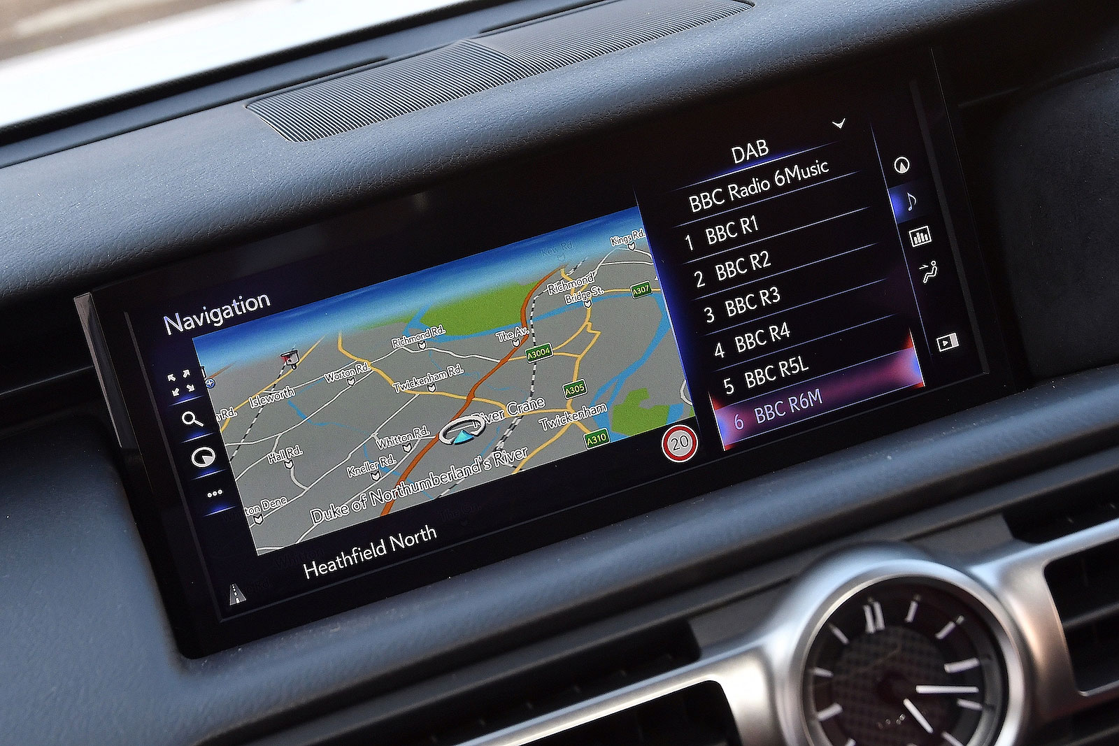 Lexus RC F interior infotainment