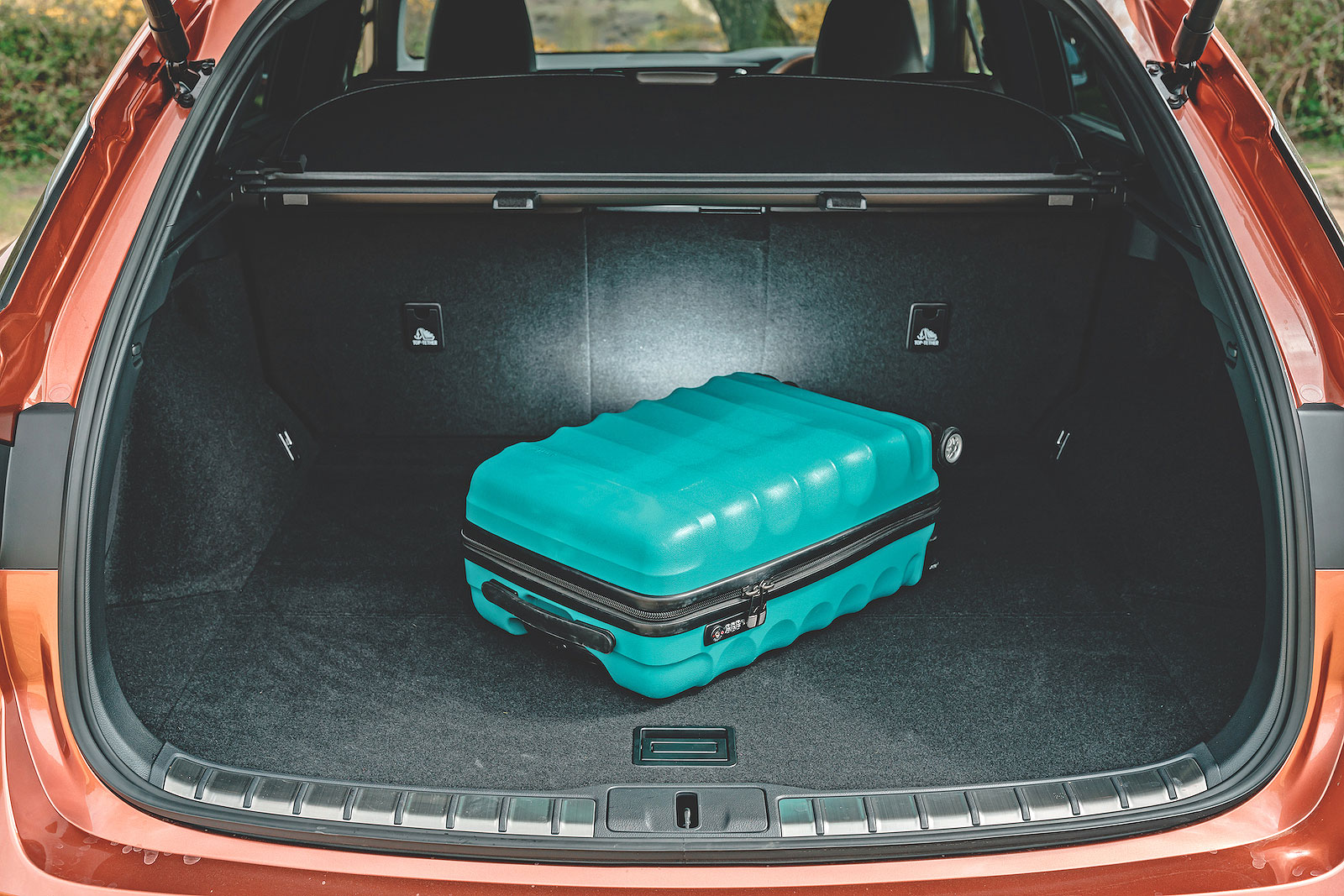 Lexus RX boot
