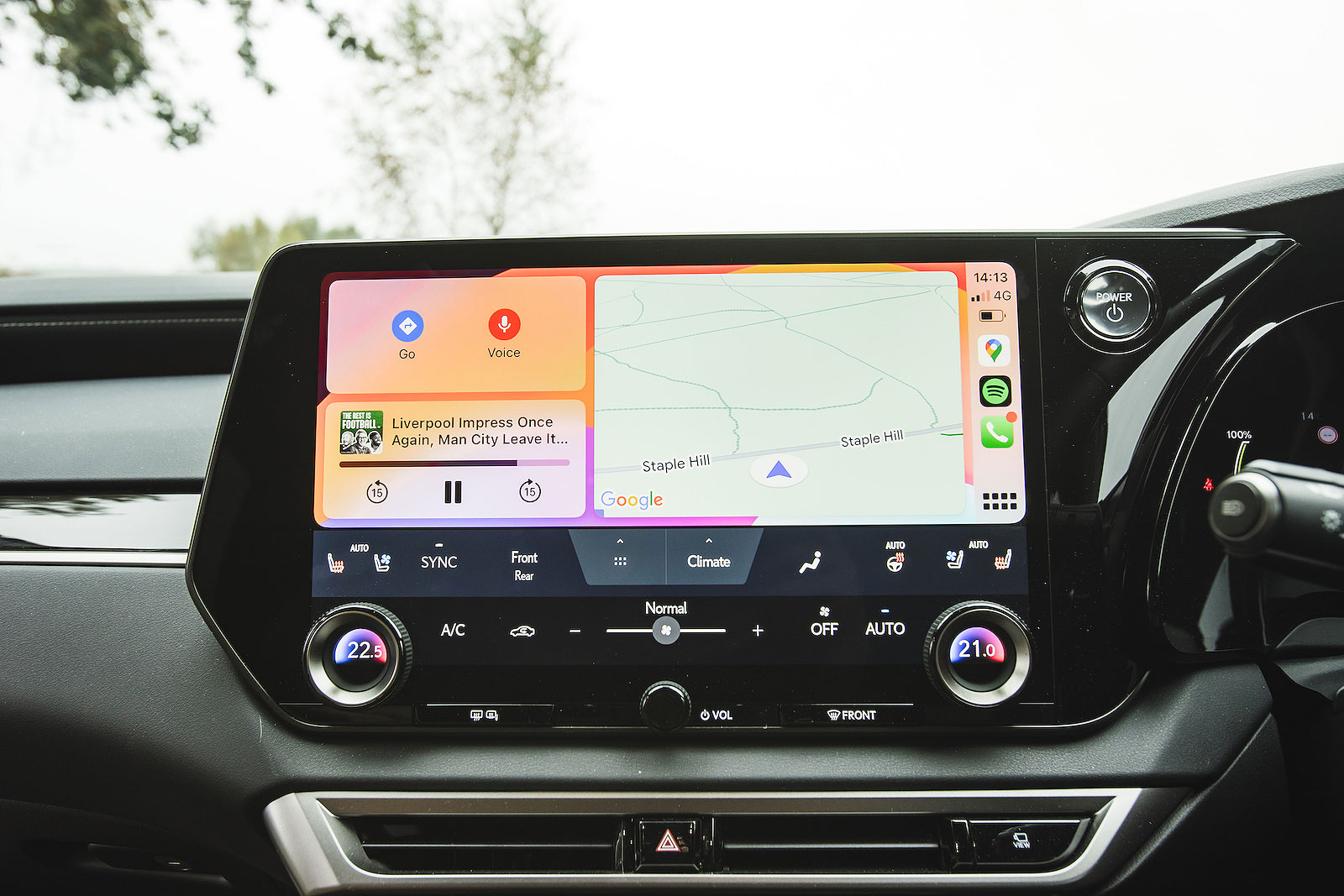 Lexus RX infotainment touchscreen