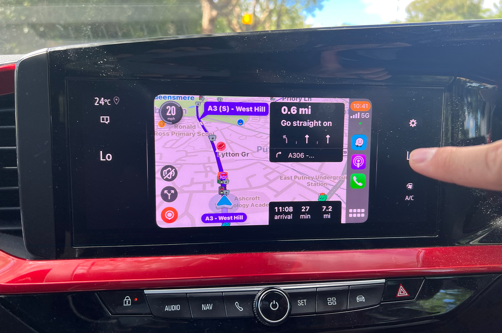 Long Term Vauxhall Mokka infotainment
