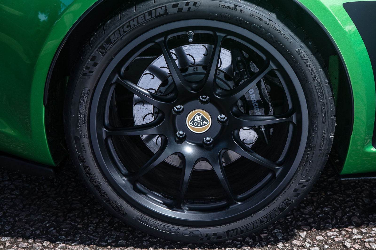 Lotus Exige 2020 RHD wheel detail
