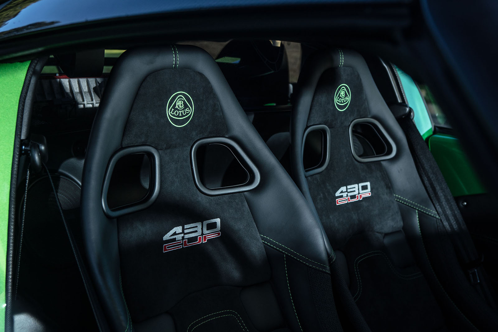 Lotus Exige 2020 RHD right rear tracking
