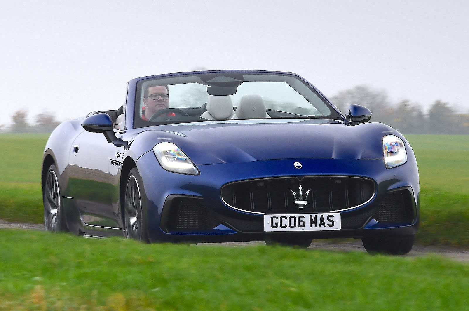 Maserati GranCabrio front right driving