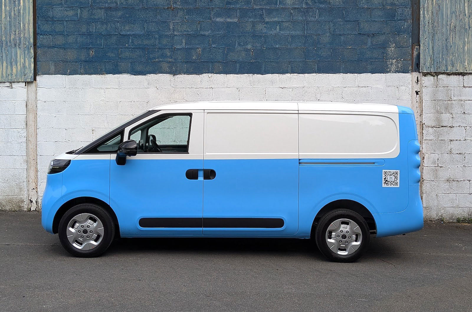 Maxus eDeliver 5 left static