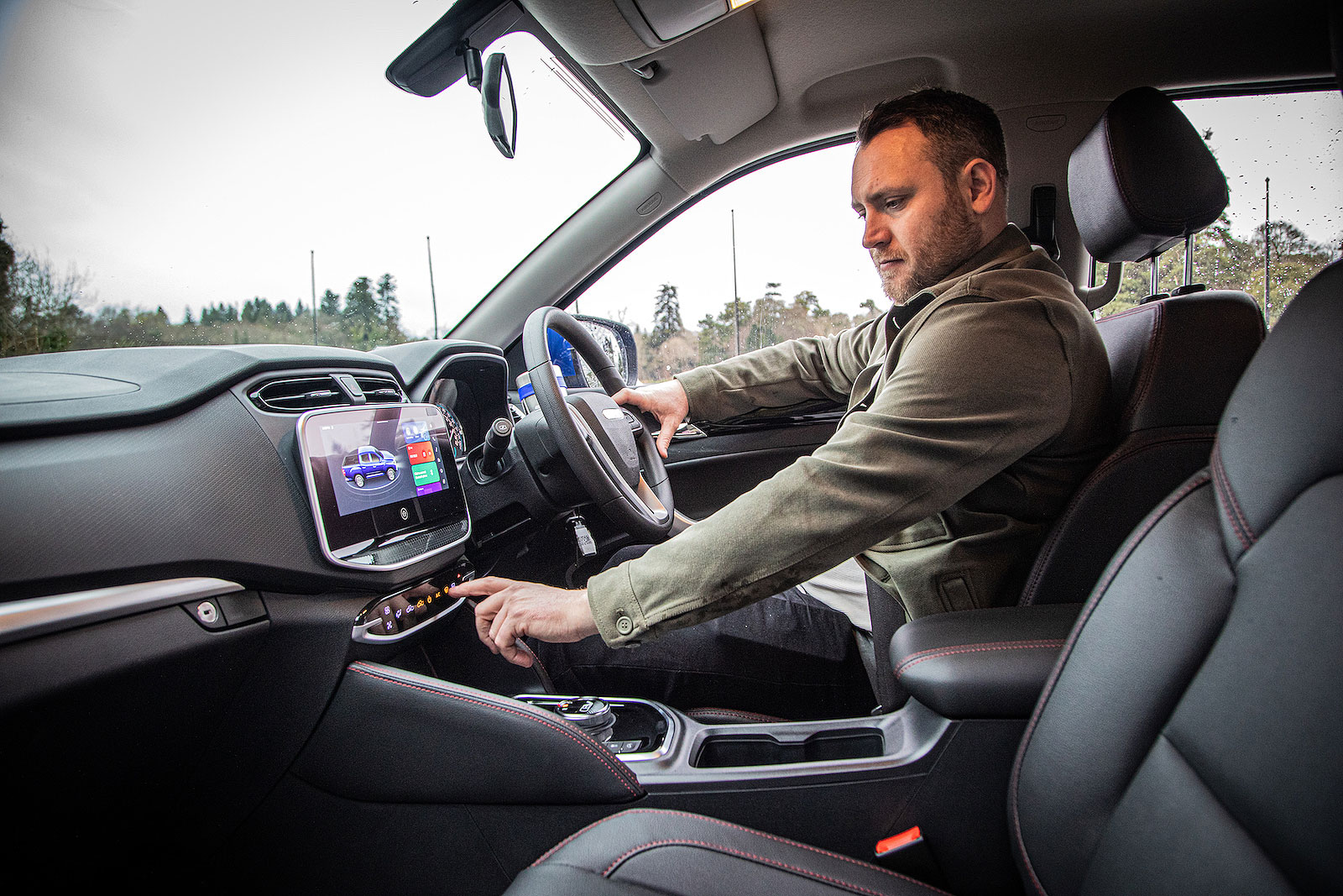 Maxus T90EV interior front seats