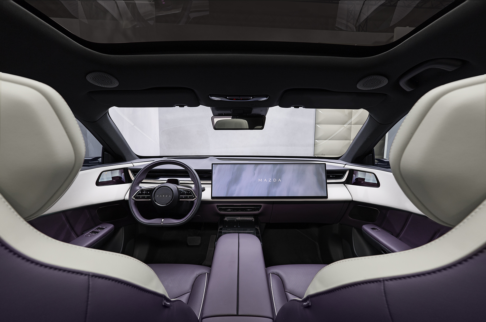 Mazda CX-6e interior