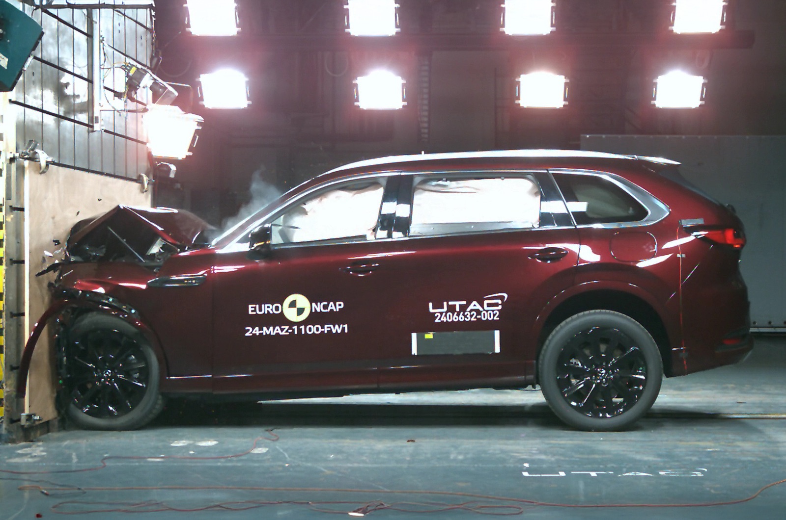 Mazda CX-80 crash test