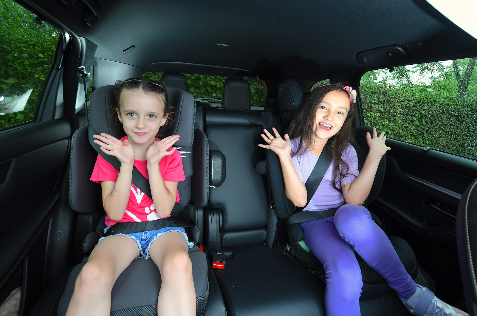 Mazda CX-80 LT with children in child seats
