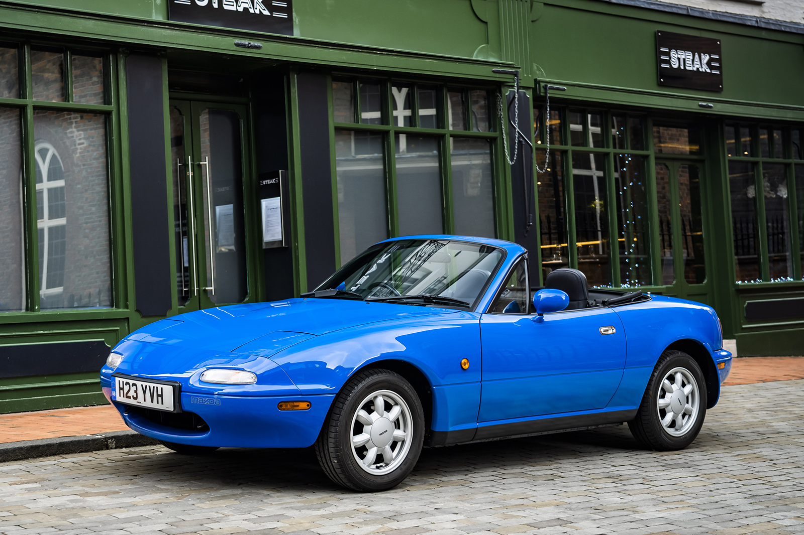 Mazda MX-5 static