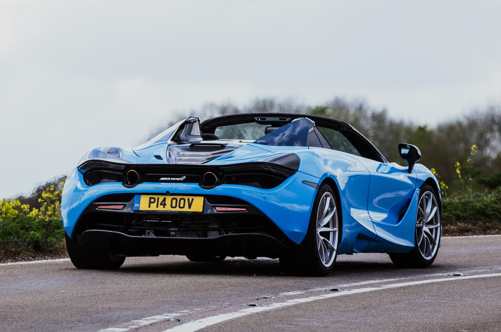 McLaren 720S Spider rear
