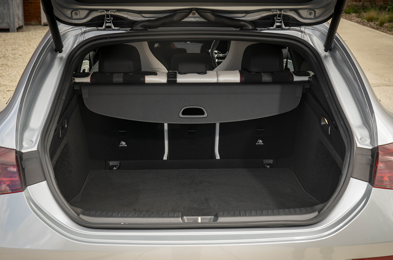 Mercedes CLA Shooting Brake boot