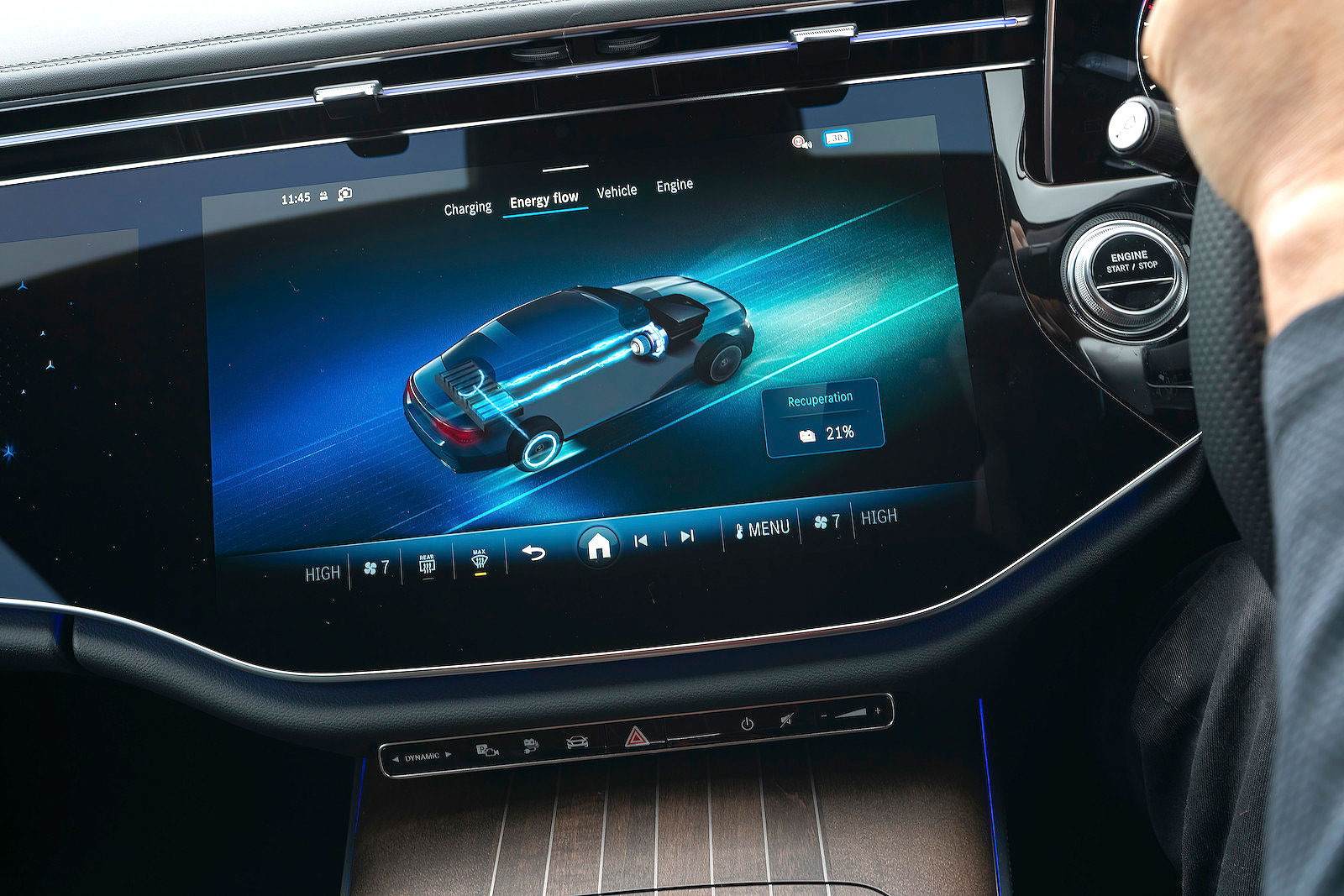 Mercedes E-Class interior infotainment