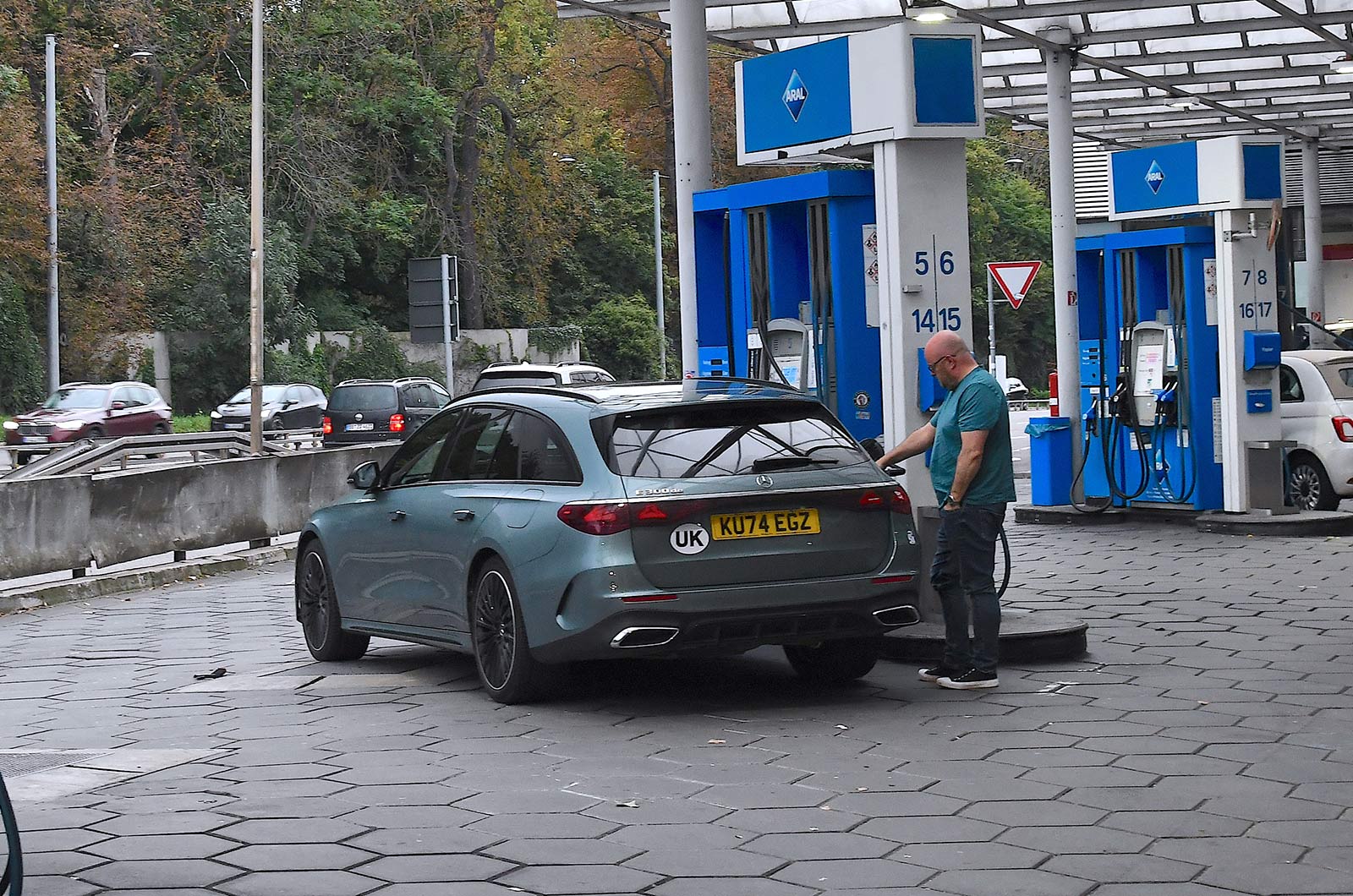 Mercedes E-Class fuel station
