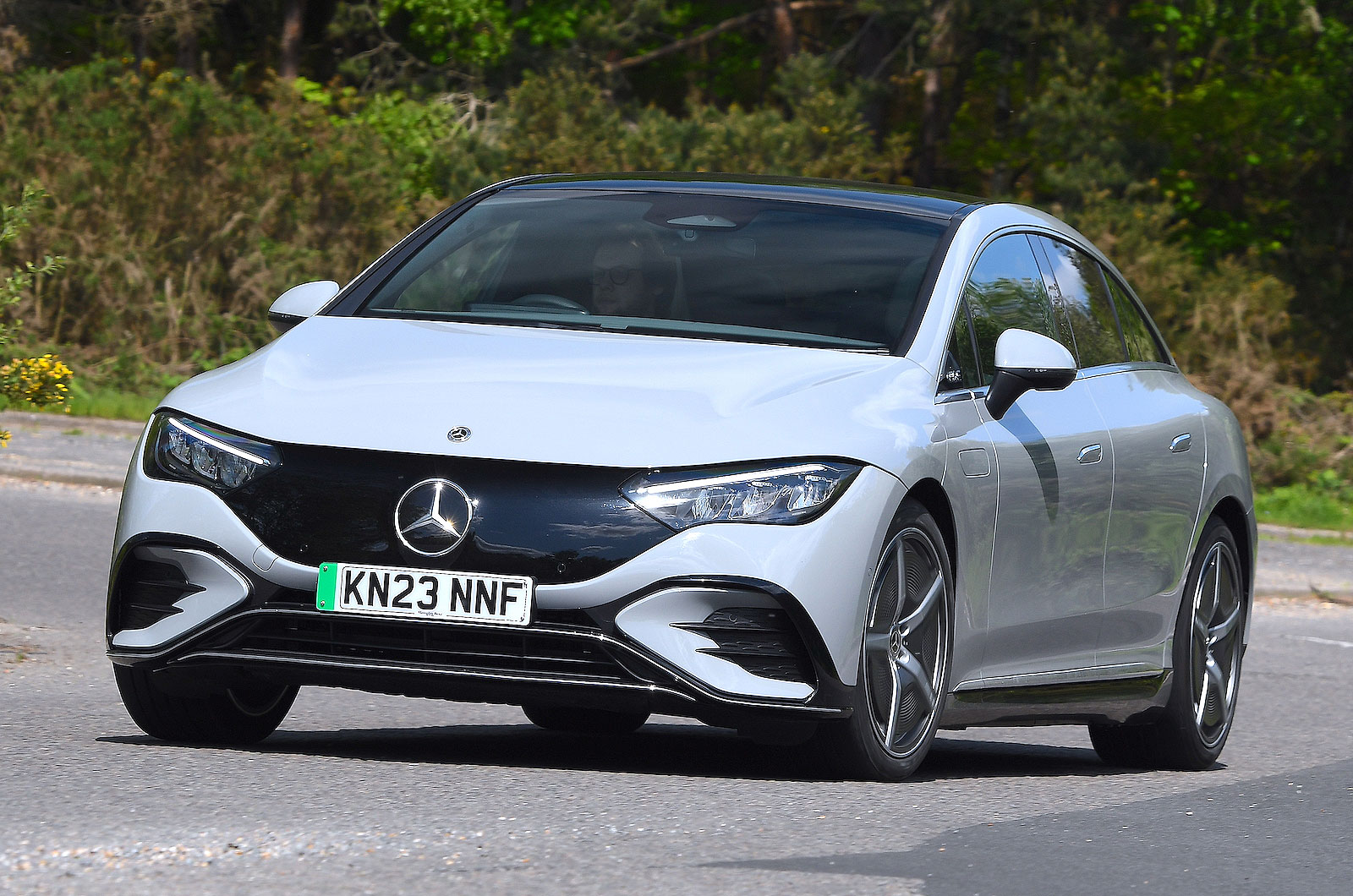 Mercedes EQE front cornering