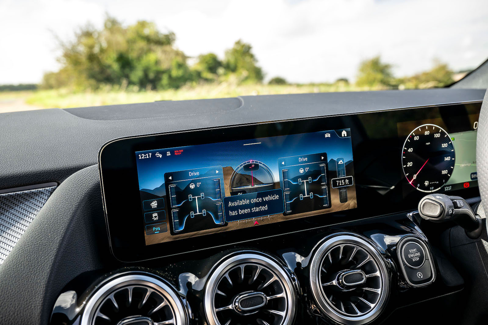 Mercedes GLA interior infotainment