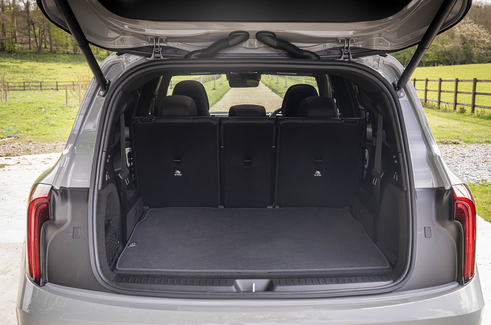 Mercedes GLB boot