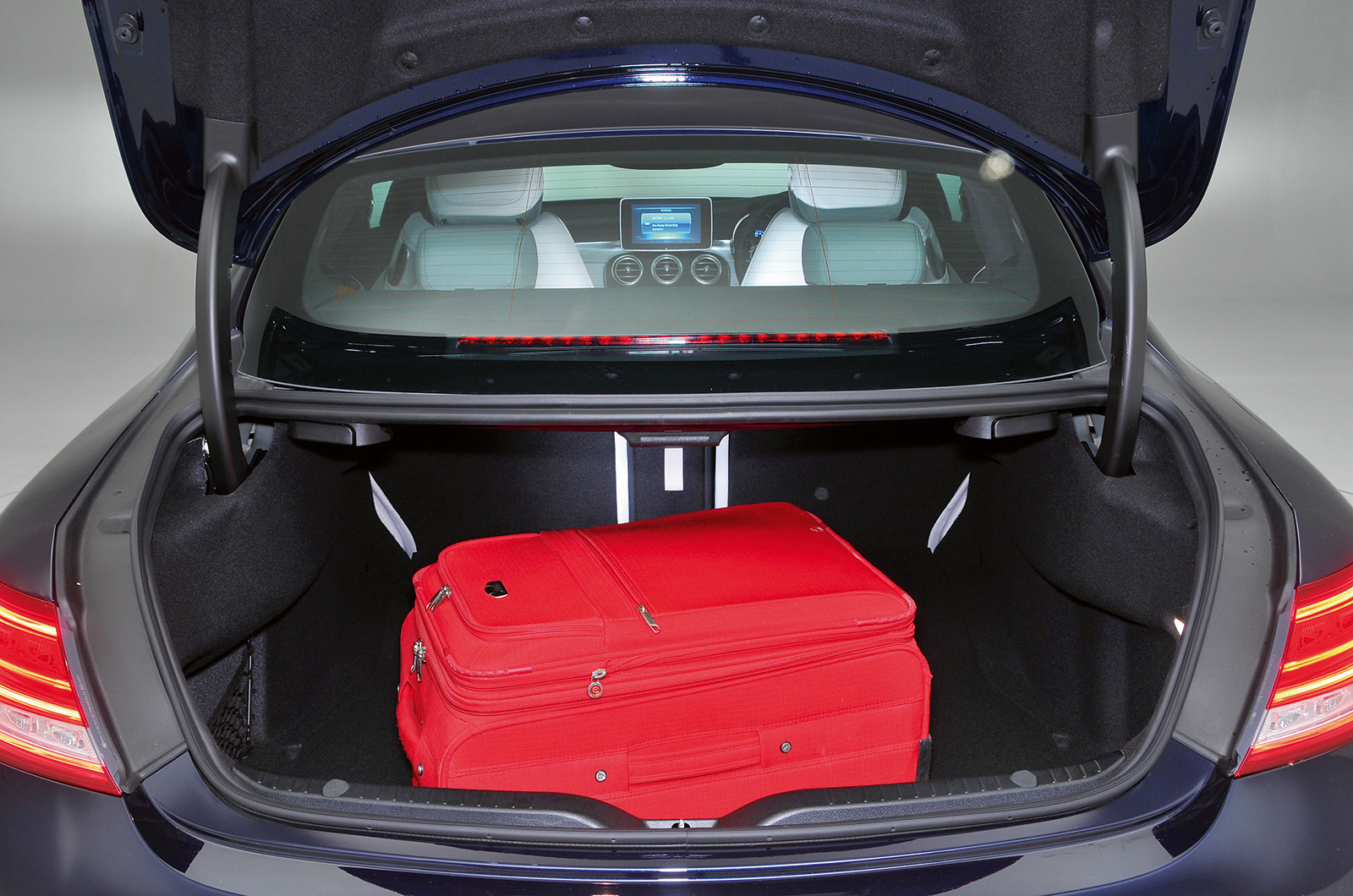 Mercedes-Benz C-Class coupe boot
