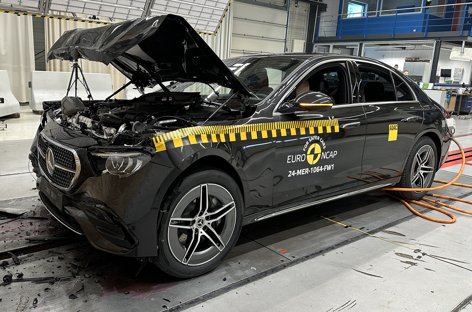 Mercedes E-Class crash test