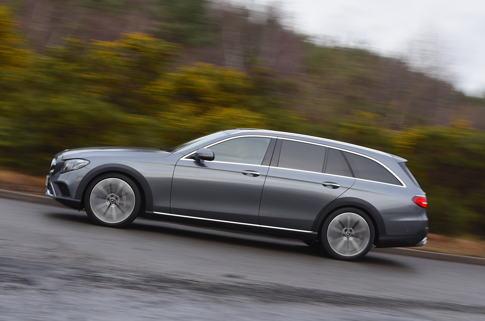 Mercedes E-Class Estate side driving