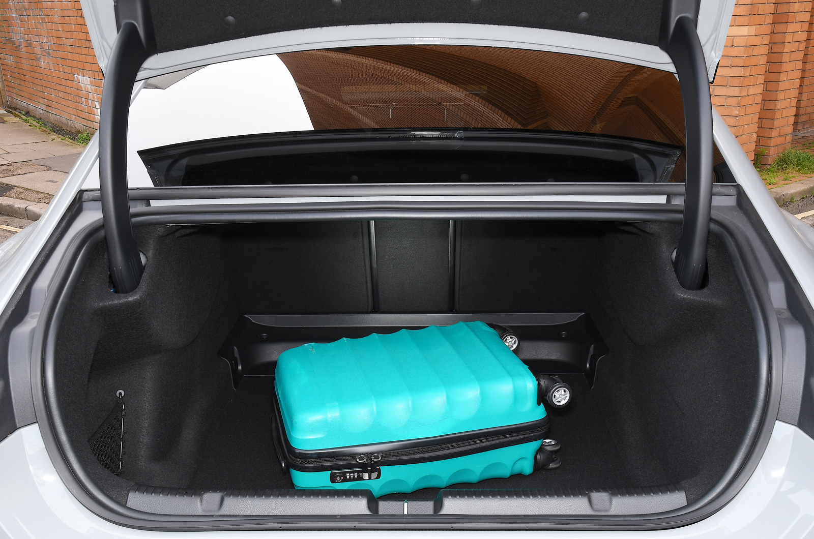 Mercedes EQE boot