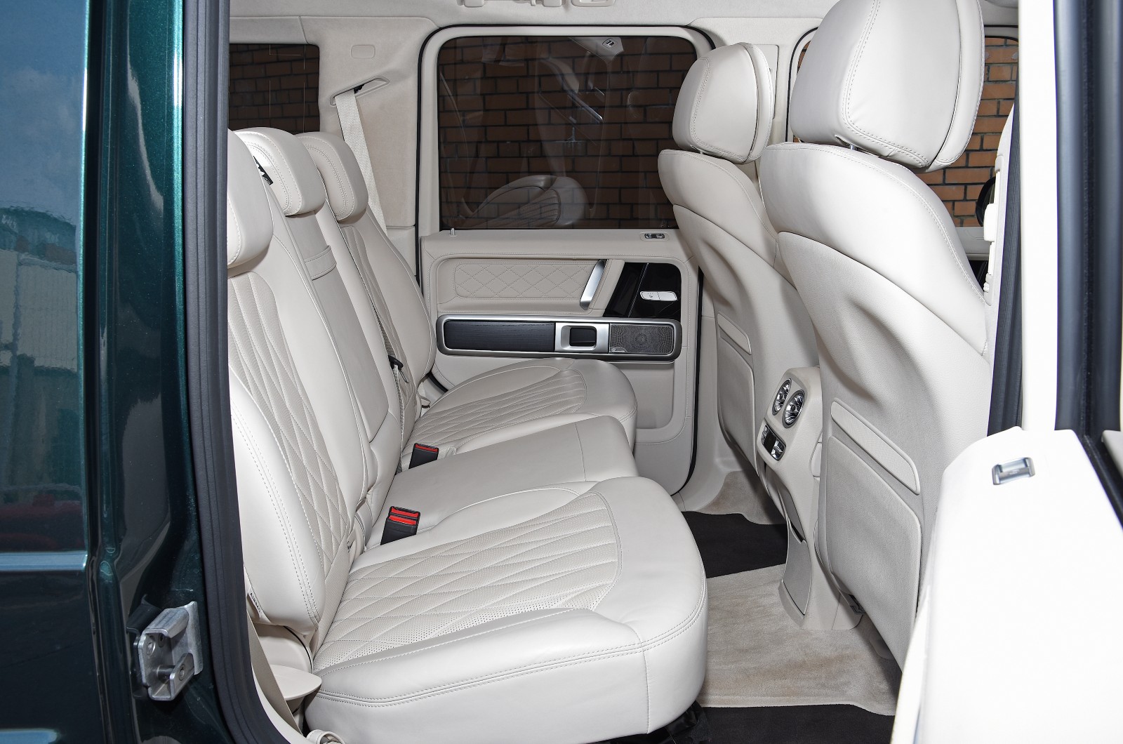 Mercedes G-Class rear space