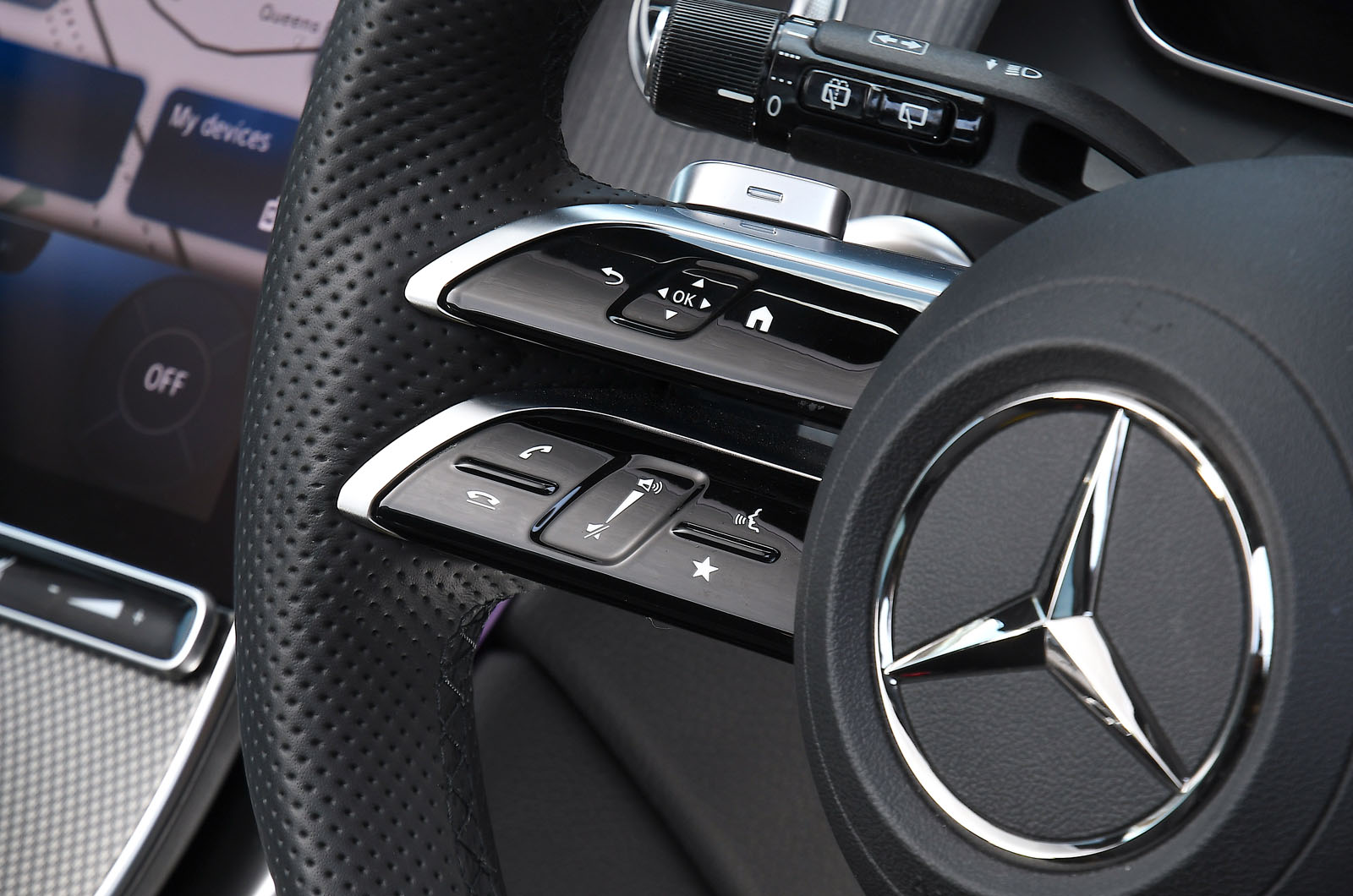 Mercedes GLC steering wheel badge