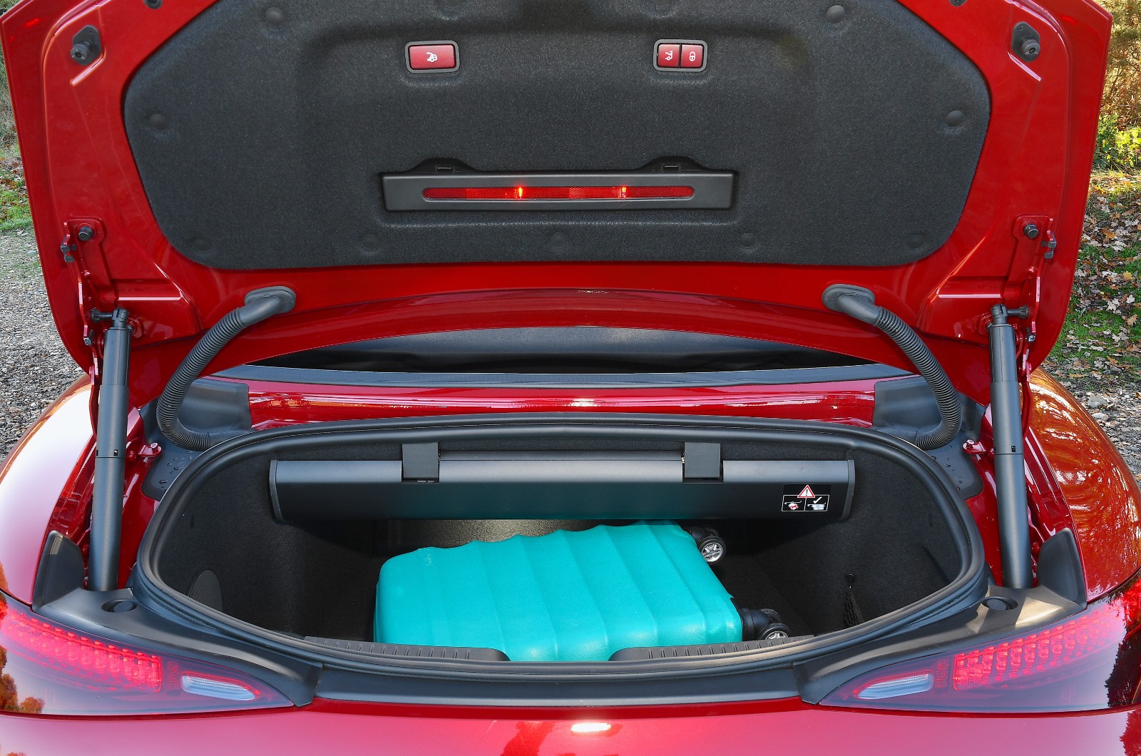 New Mercedes-AMG SL boot space