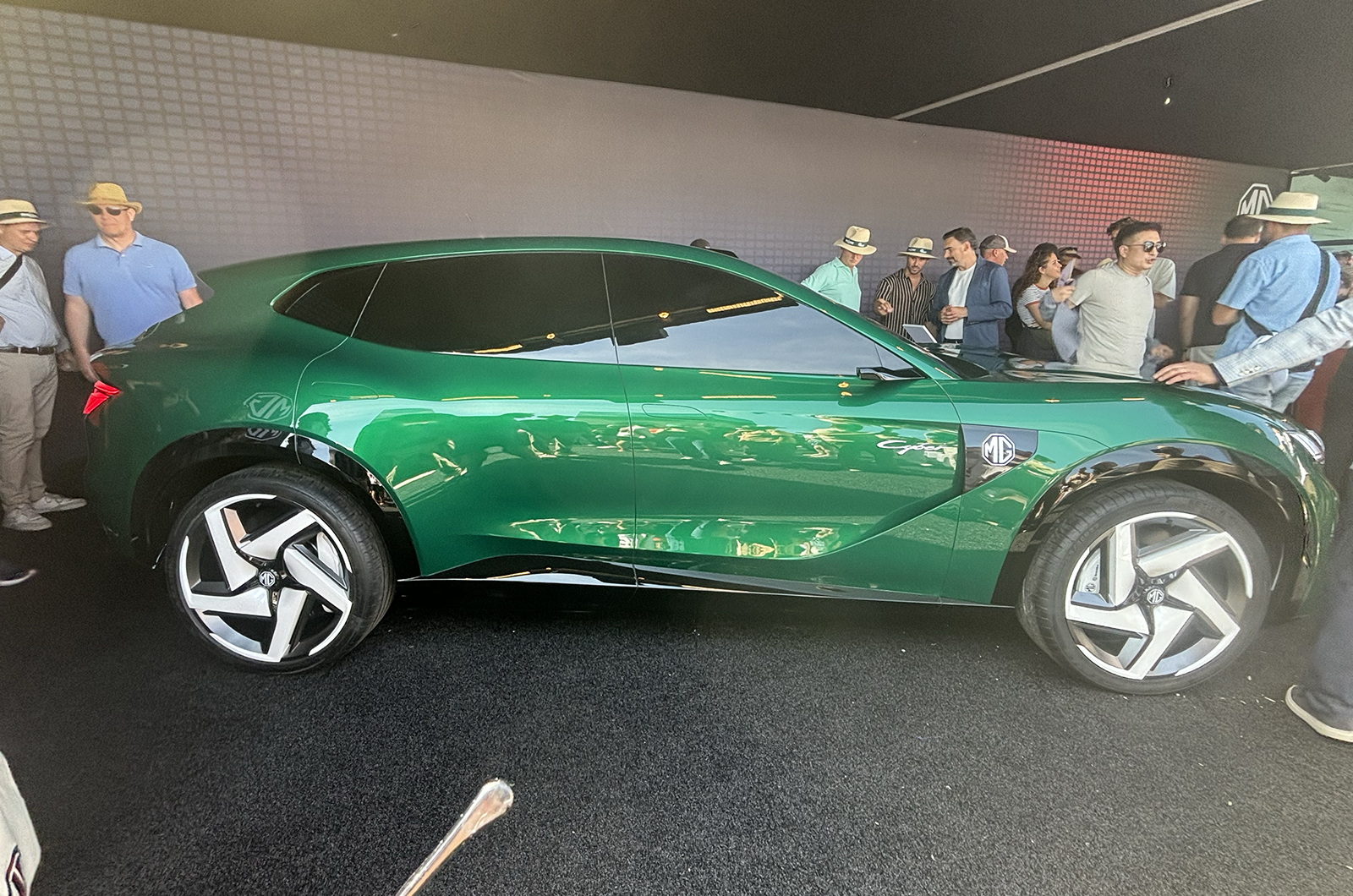 MG Cyber concept side static Goodwood FOS