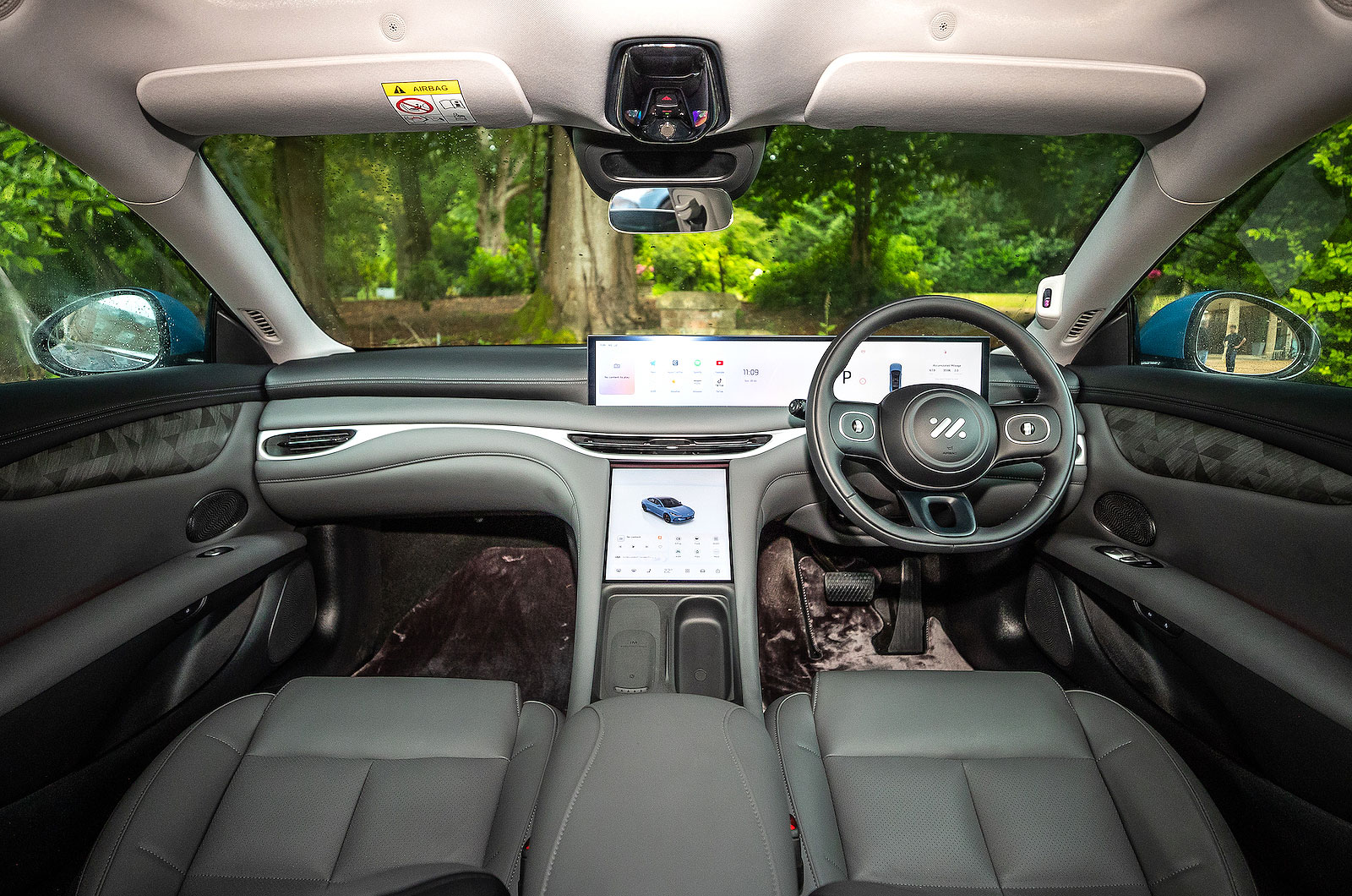 MG IM5 dashboard