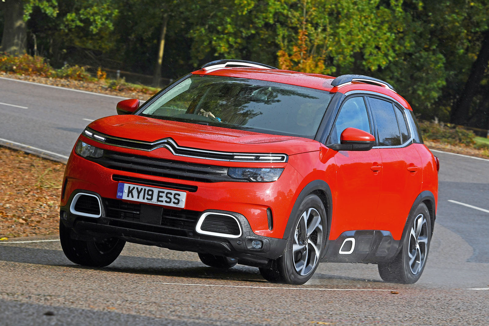 Citroen C5 Aircross driving