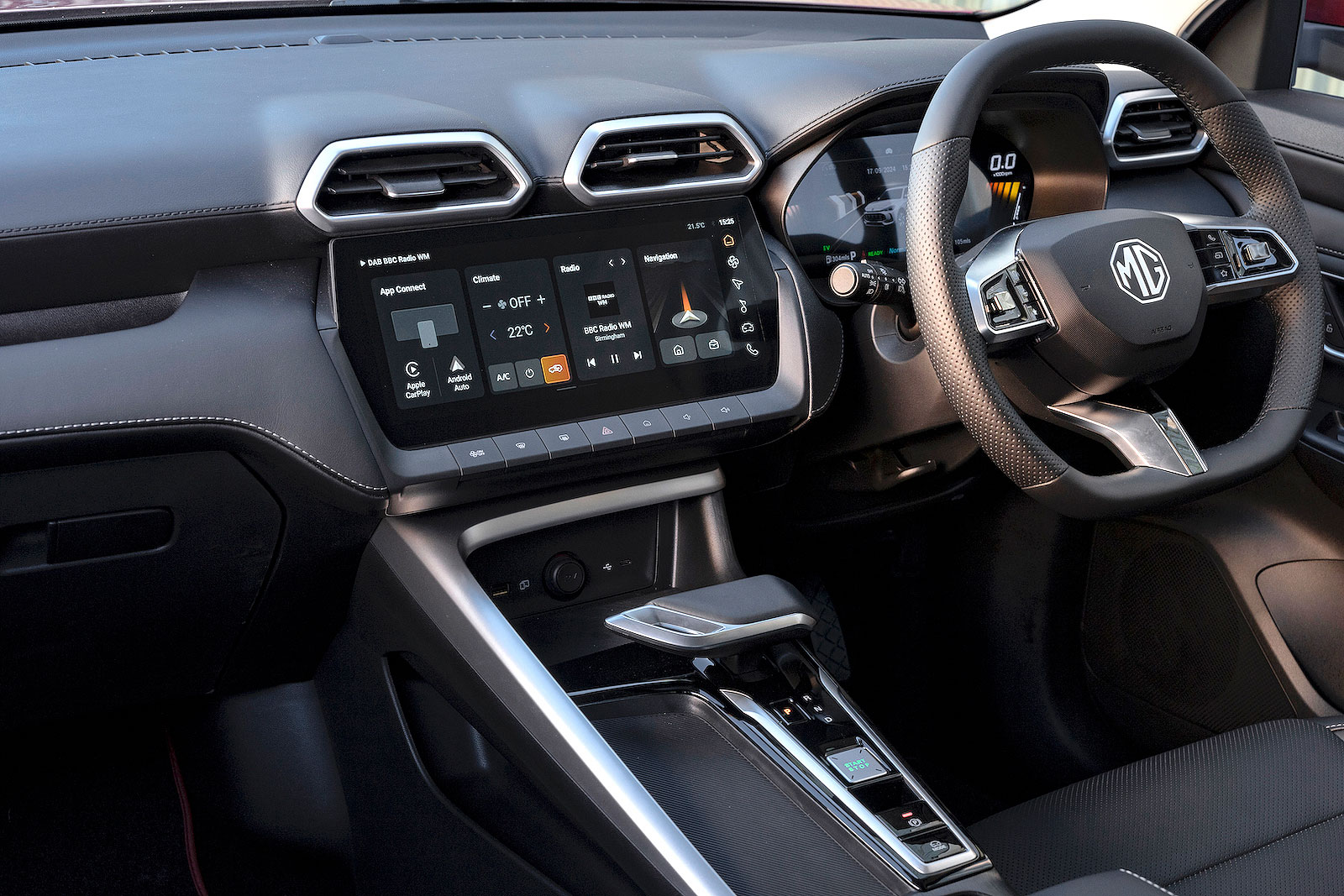 MG ZS Hybrid dashboard