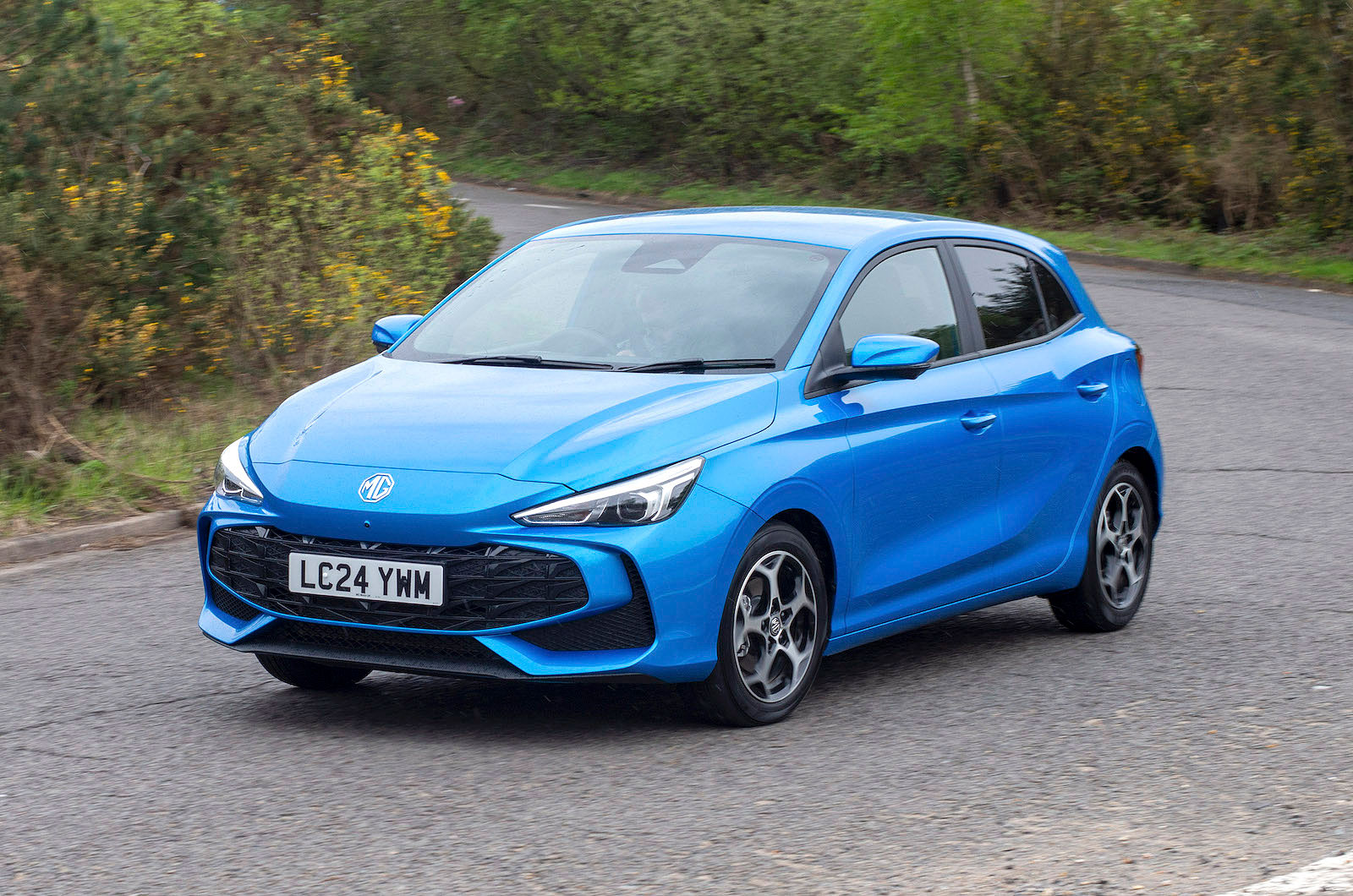 Blue MG3 front cornering