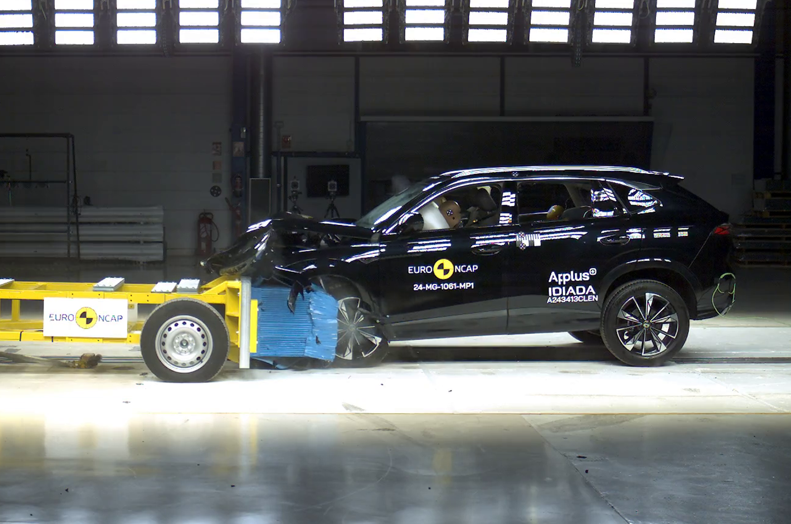 MG HS crash test