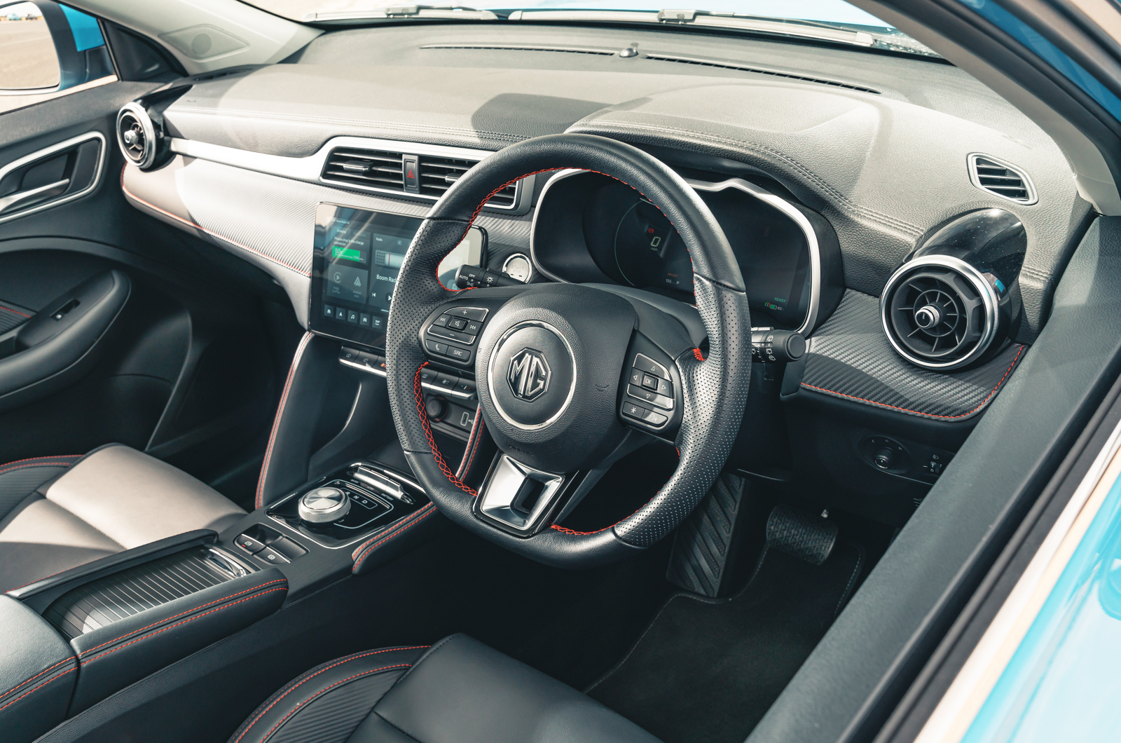 MG ZS EV 2022 dashboard