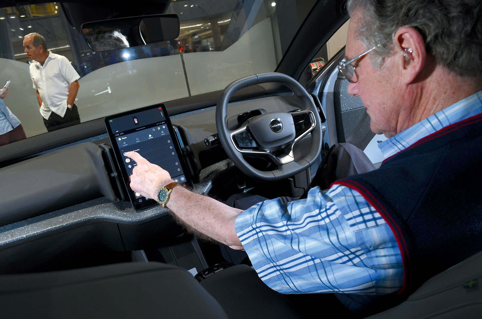 Volvo EX30 reader test team