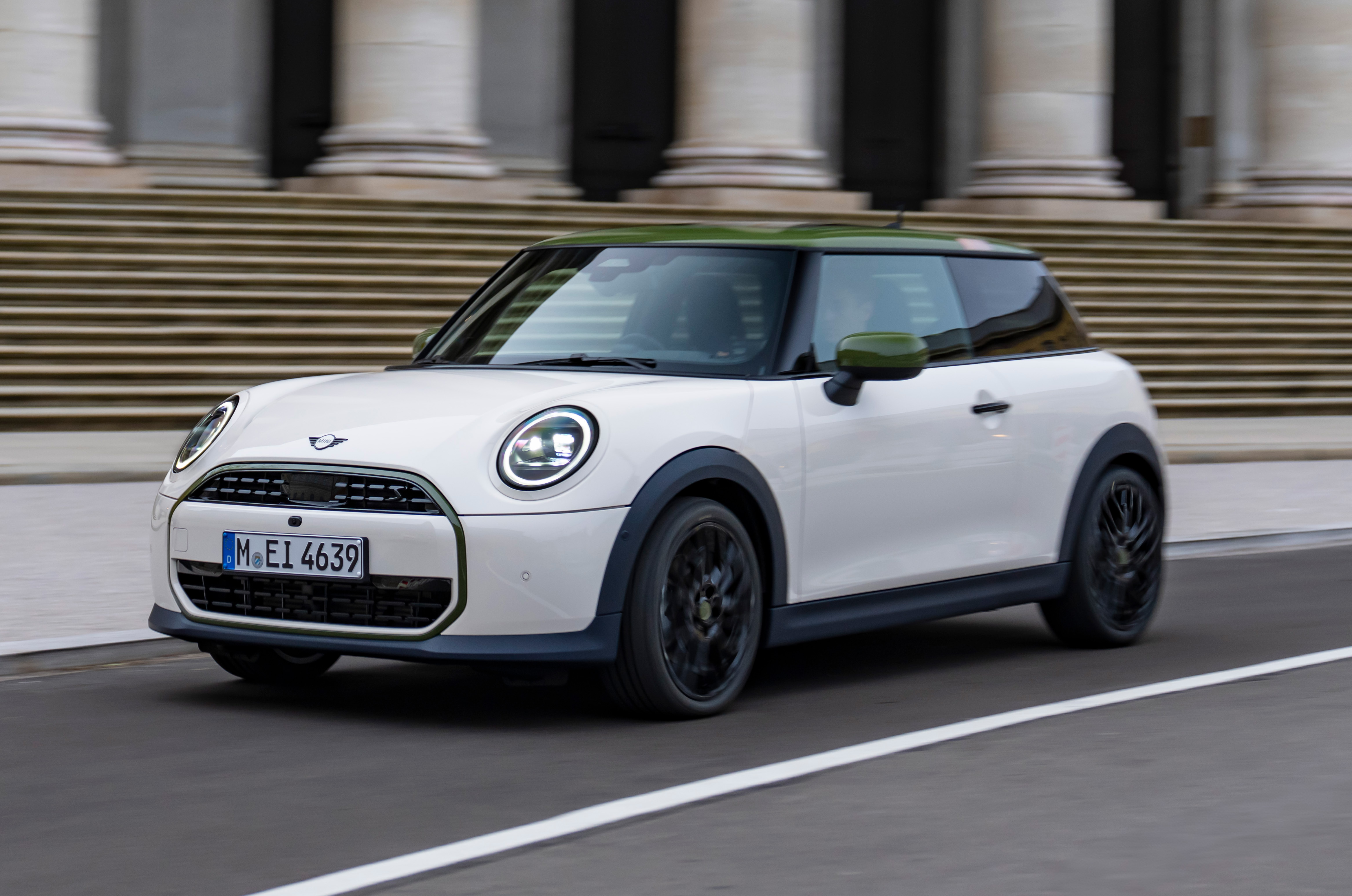 Mini Cooper Paul Smith Edition front driving