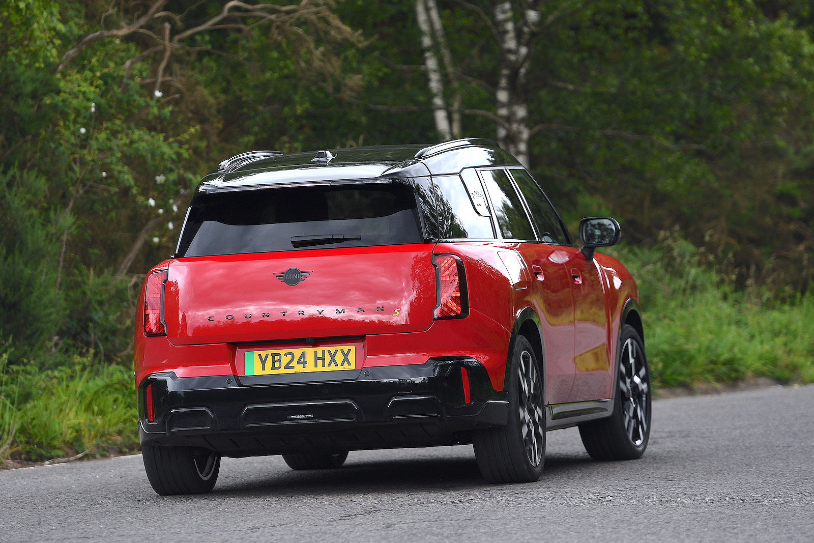 Mini Countryman Electric rear cornering