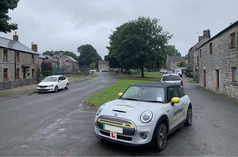 Mini Electric on road 