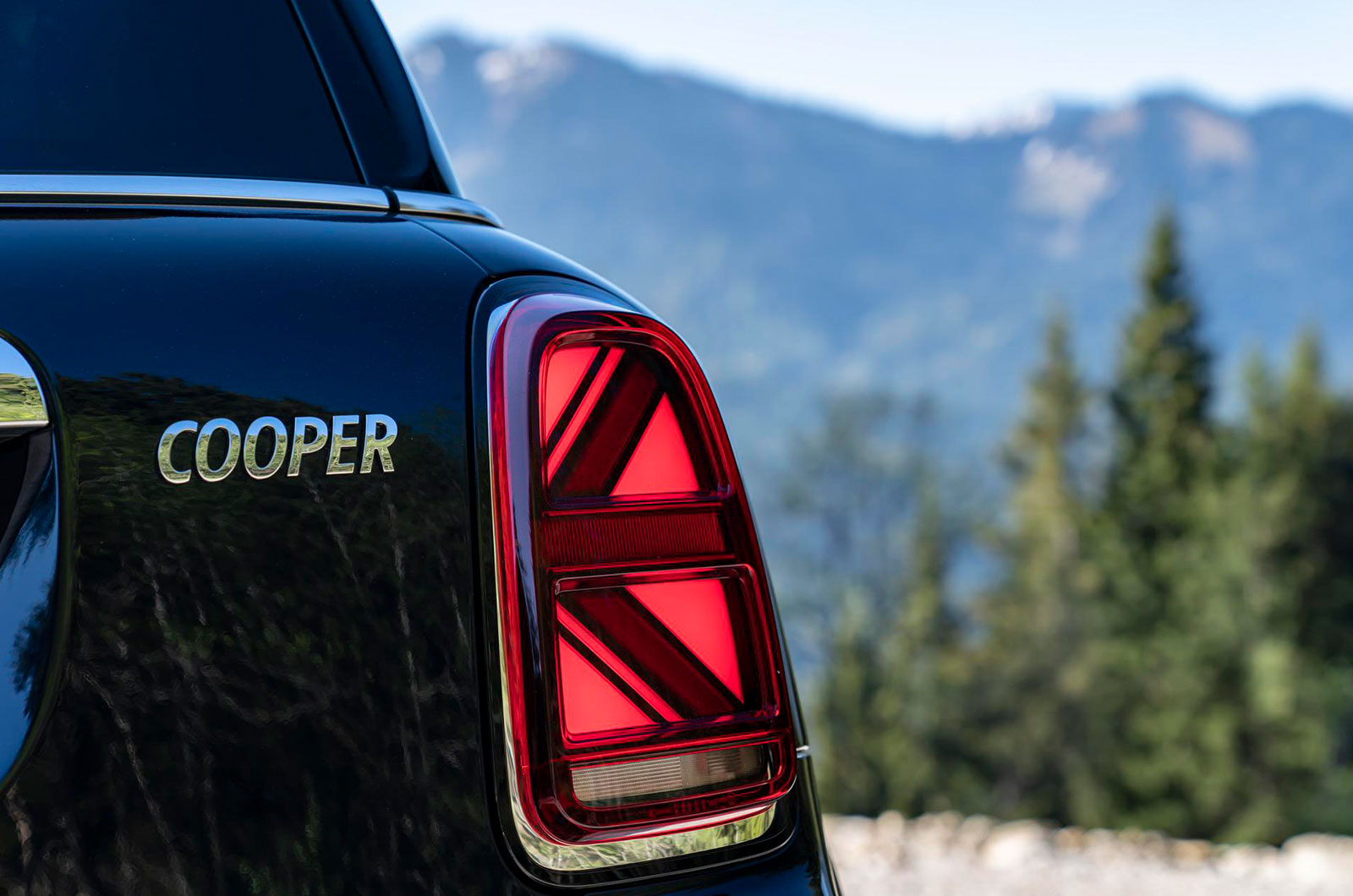 MINI Countryman tail light