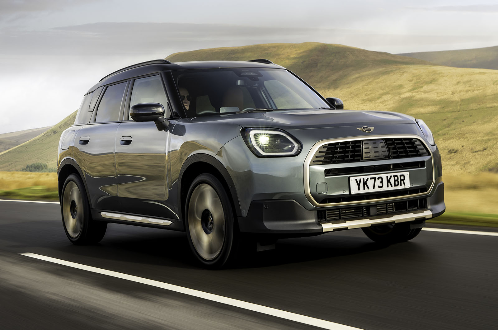 Mini Countryman front left driving