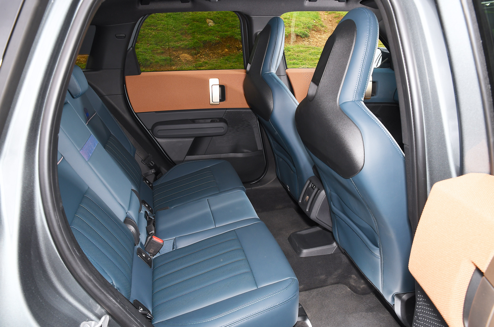 Mini Countryman rear seats