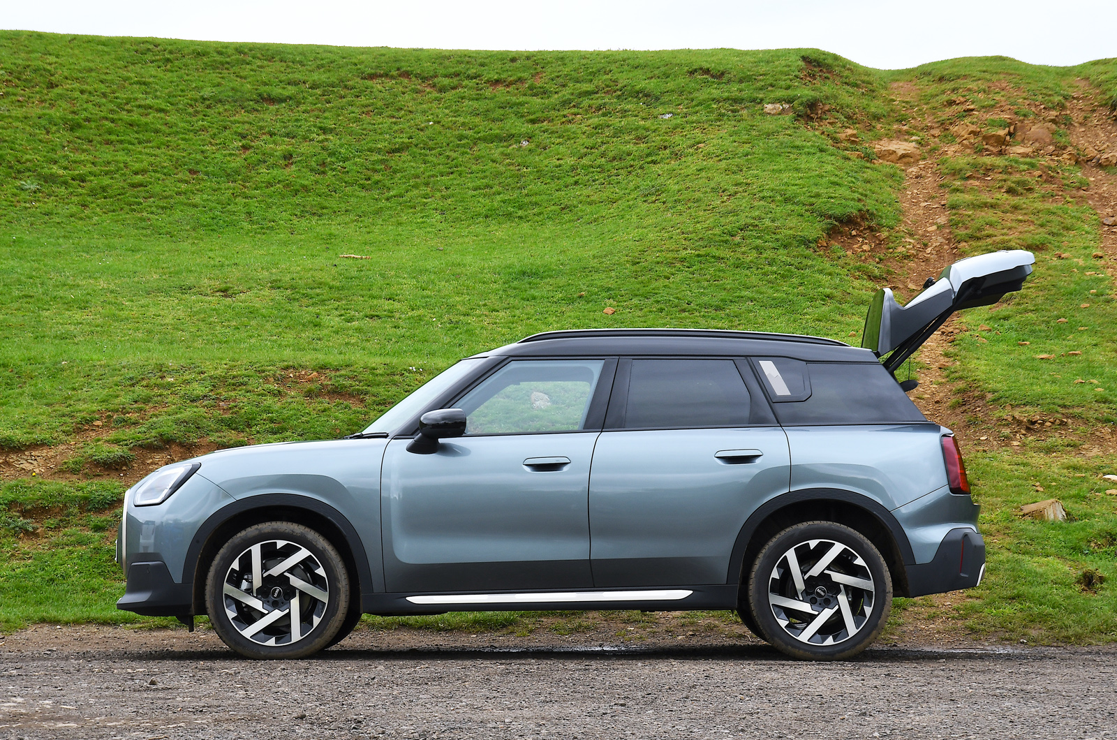 Mini Countryman side with boot open grey