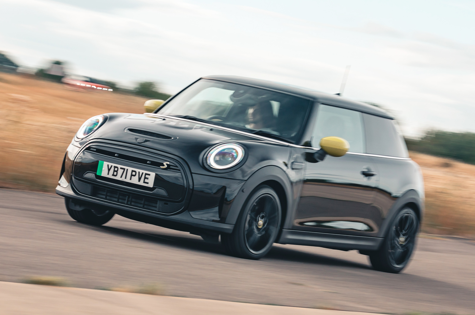 Mini Electric 2022 front